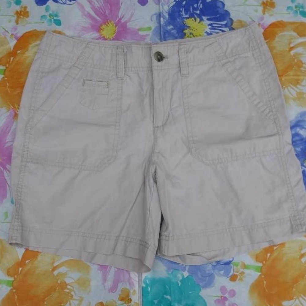 Bass Bermuda Shorts  Size 4